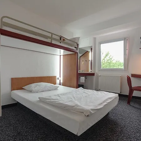 Bon Marche Hotel